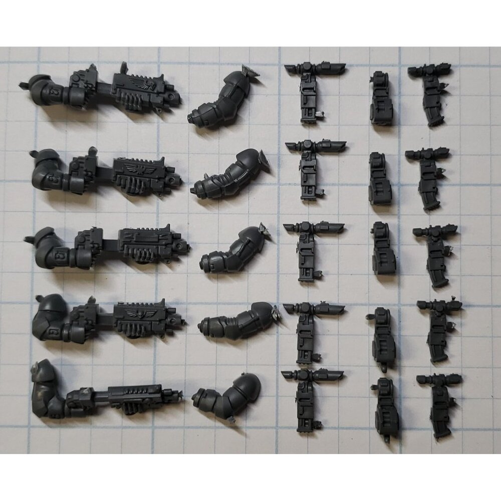 40k Space Marine Bits Primaris Intercessor Bolt Carbines w/Arms & Magazines x5